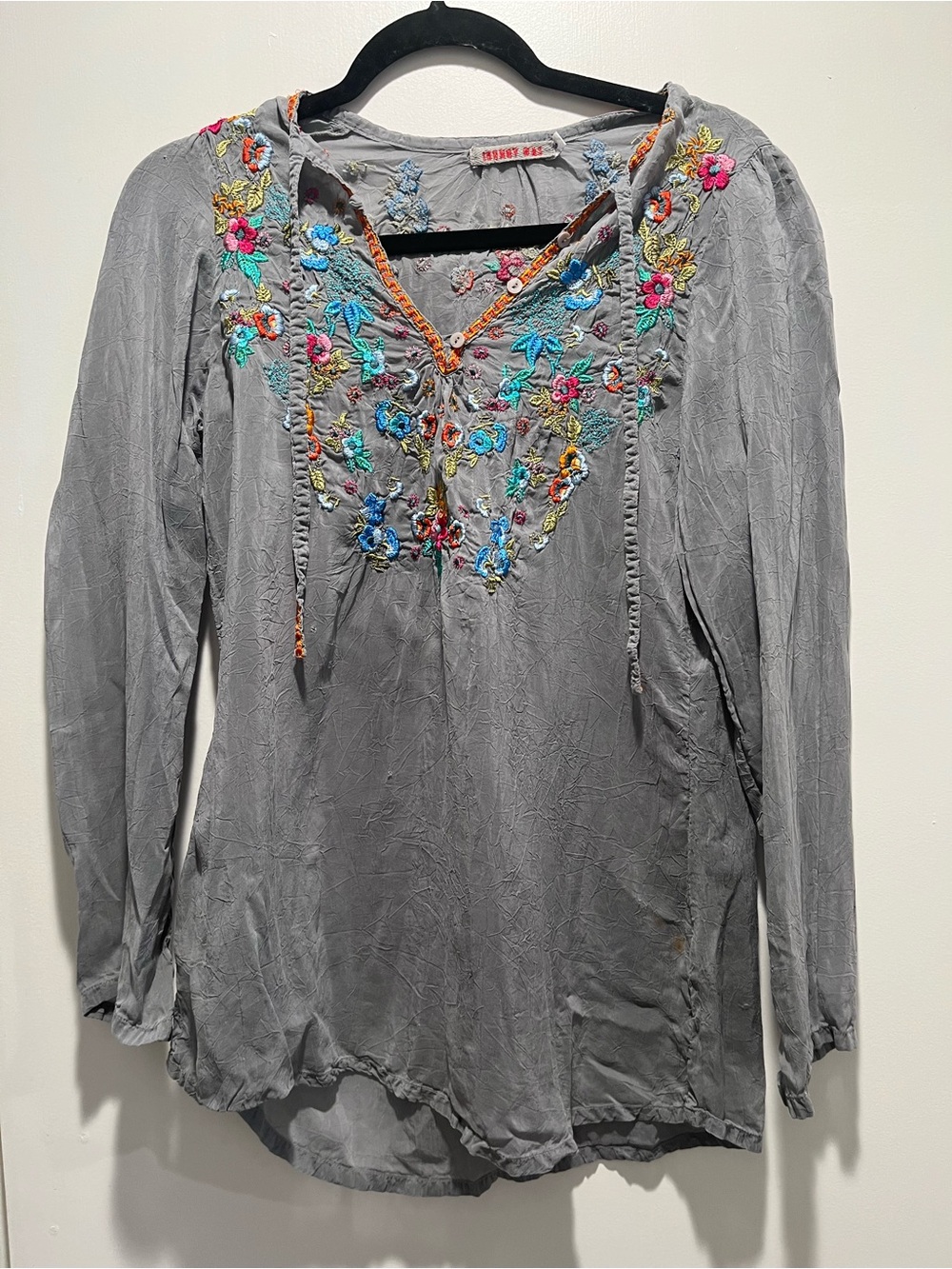 Johnny Was Gray Embroidered V-Neck Tunic with Multicolor Floral Accents